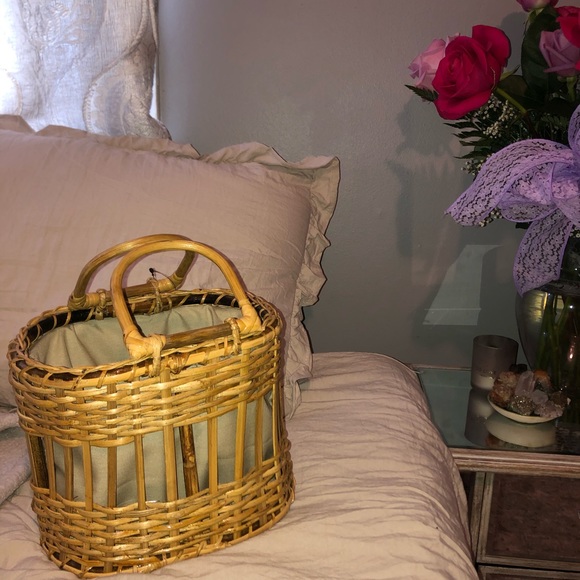 NWT! Wooden Basket Bag - Picture 1 of 4